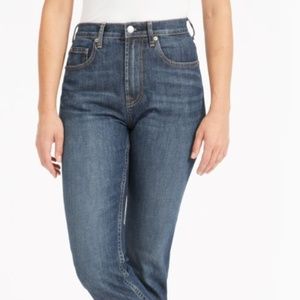 Everlane Cheeky Straight Jean 25